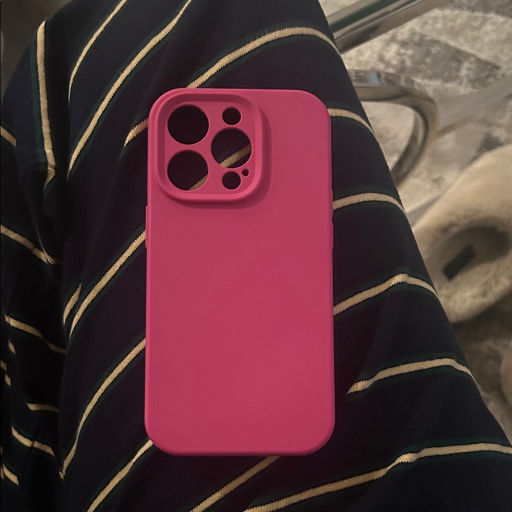 iPhone 14 PRO Hot Pink Silicone Phone Case